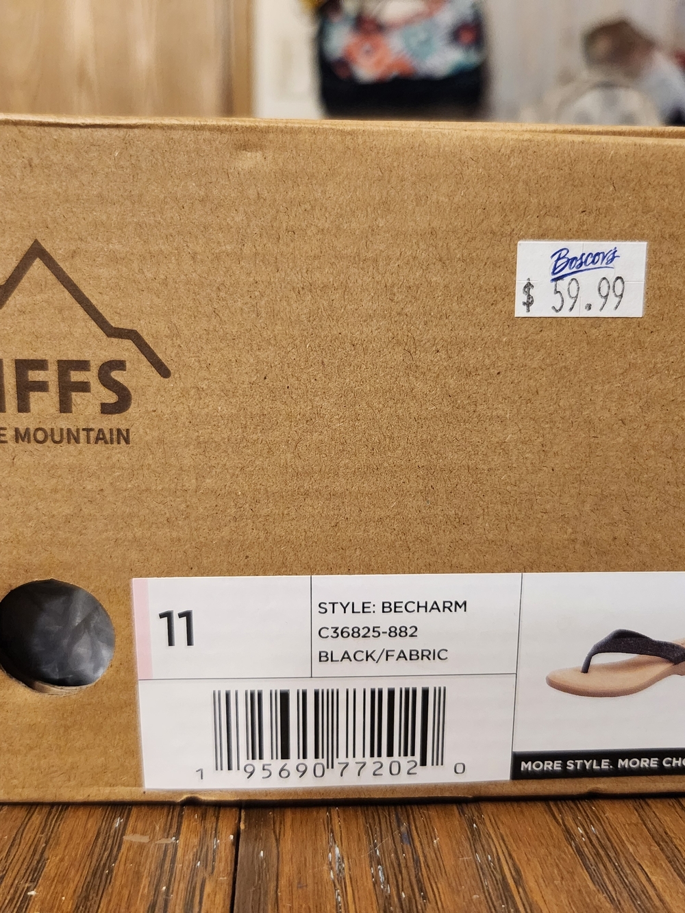 Cliffs by WHITE MOUNTAIN Becharm Black Fabric Flip Flops